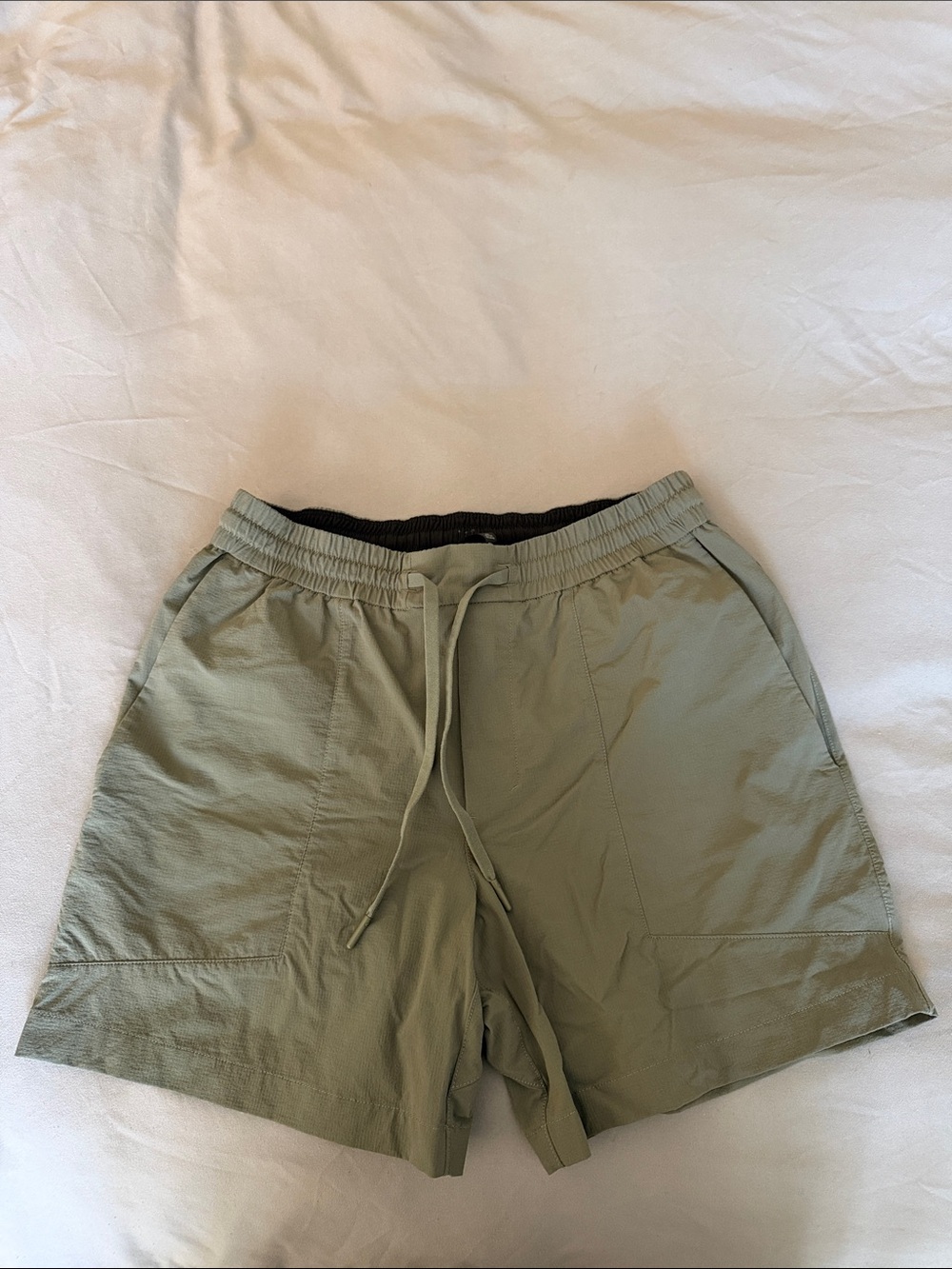 lululemon athletica Bowline Shorts 5’’ Ripstop Drawstring Shorts Sage Green